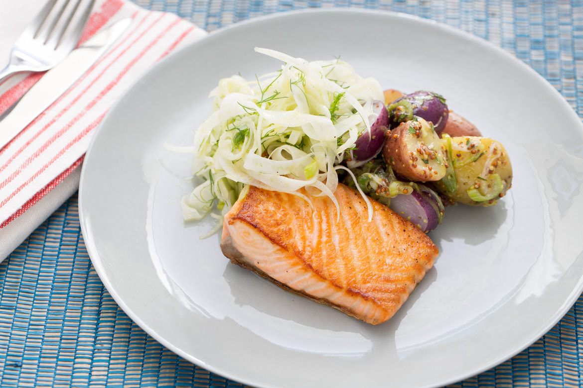 Salmon fillet with herbed potato salad
