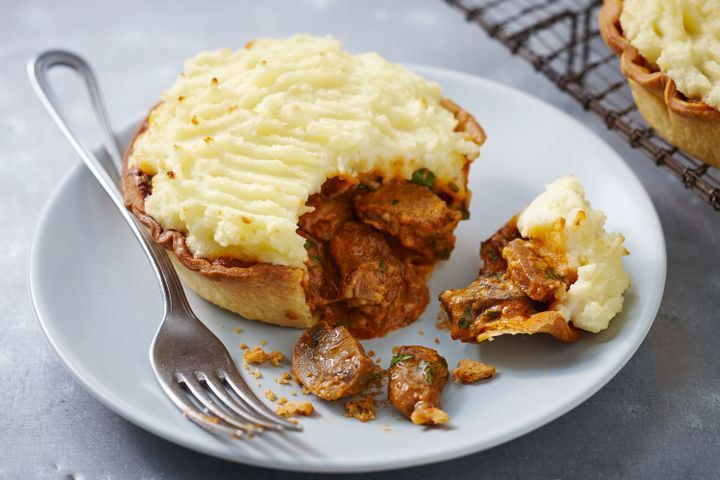 Beef stroganoff & potato pies
