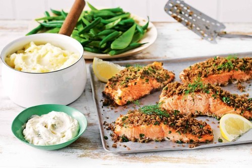 Baked fish with potato and horseradish mash