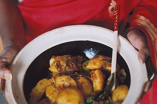 Ala thel dala (devilled potatoes)