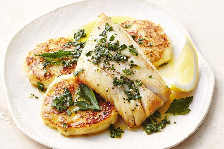 Barbecued fish with salmoriglio and potato cakes