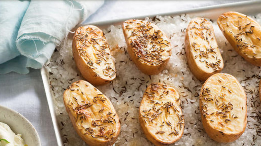 Caraway potatoes with quark