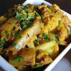 Gobi Aloo: Potato and Cauliflower Curry