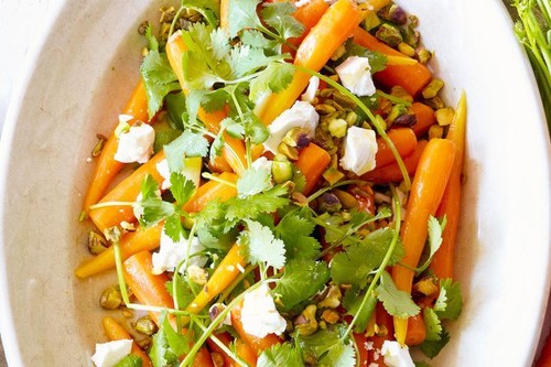 Warm carrot salad