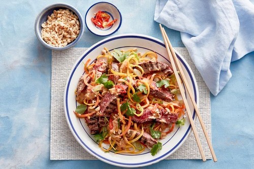 Satay beef with pumpkin and carrot noodles