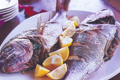 Roast snapper with fried onions, pine nuts & dates