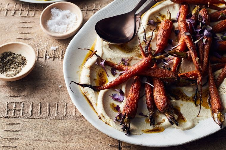 Roasted carrots with cashew ago blanco dressing