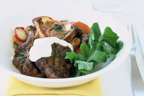 Moroccan lamb with carrot salad (low-carb)